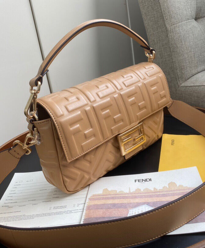 Fendi Baguette Leather Bag 8BR600 Light Coffee